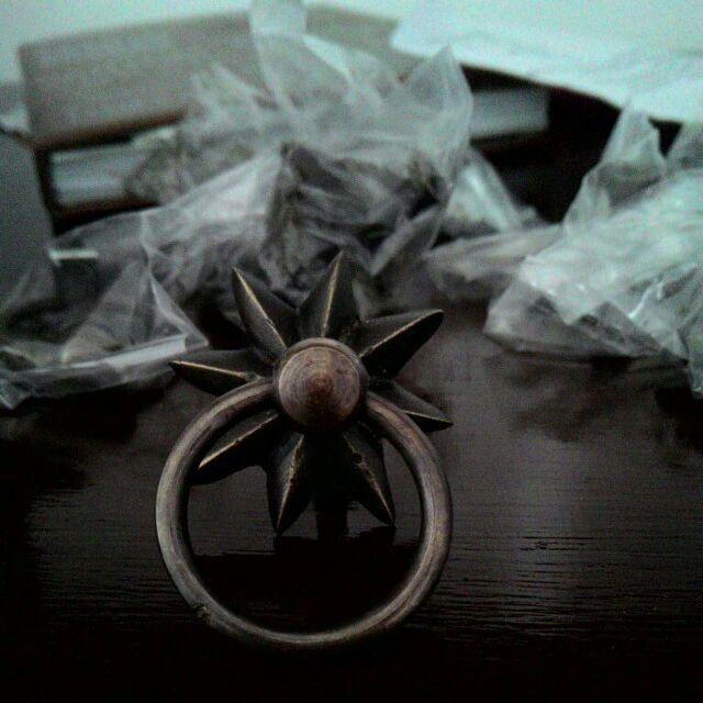 Handle Laci / Tarikan Lemari Kuningan Antik Motif Bintang Kecil