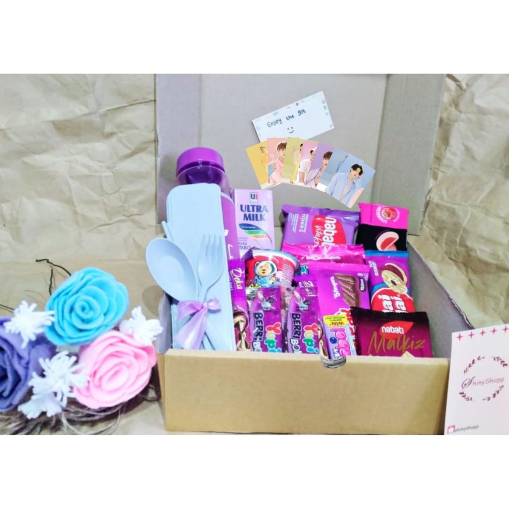 

HAMPERS/HAMPERS SNACK BOX/ GIFT BOX HADIAH ULANG TAHUN WISUDA ANNIVERSARY