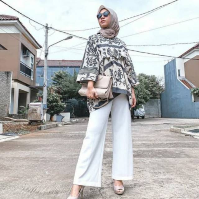 Blus tenun motif sumba white abu Halusan