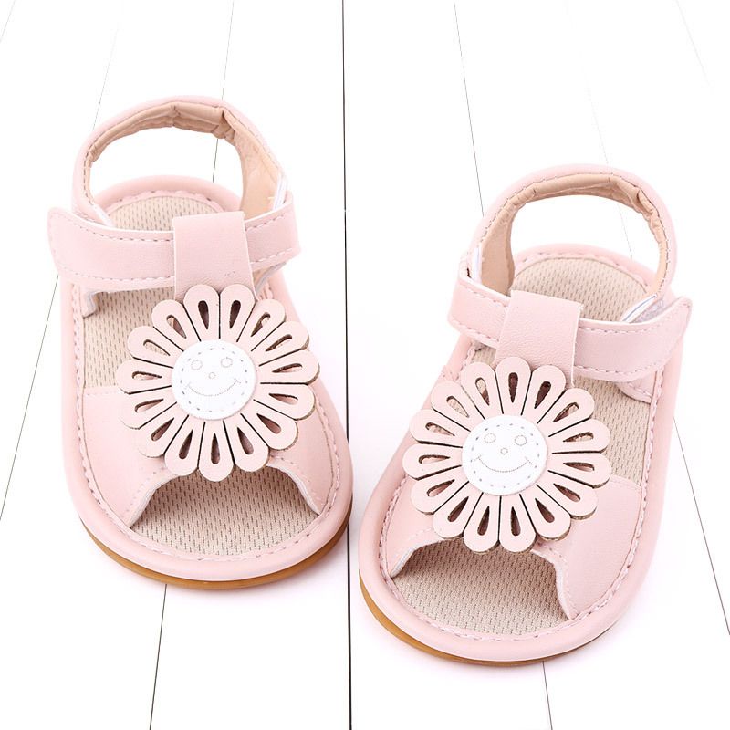 Sepatu sandal bayi / prewalker import sol karet tidak licin