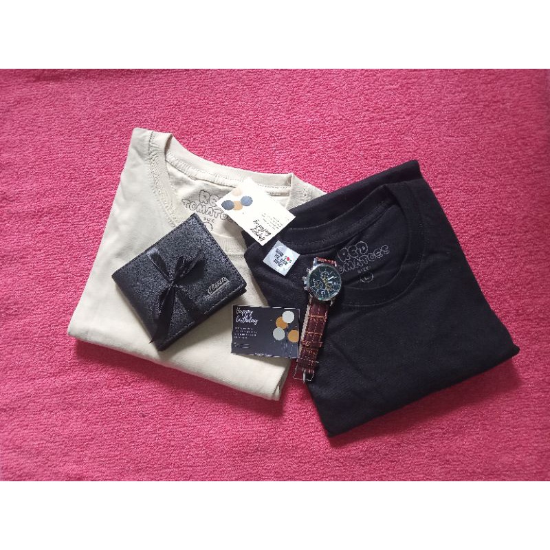 

KADO BAJU COWOK/HAMPERS COWOK(MURAH)