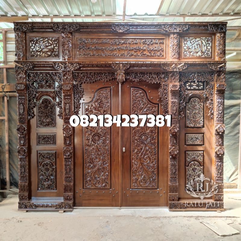 Gebyok 3 Meter Isian Kaca