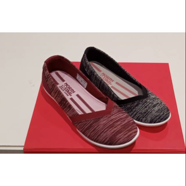 Sepatu santai Wanita North Star
