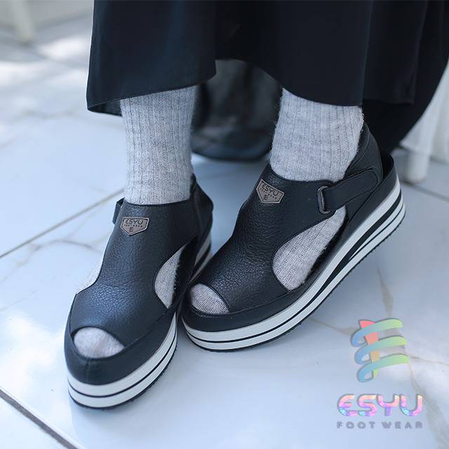 Sepatu Esyu Keyra series