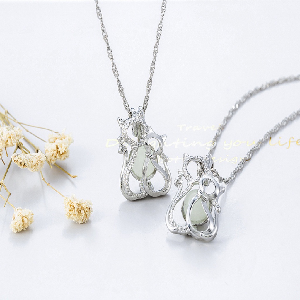 Kalung Liontin Salib Bunga Hati Geometris Bercahaya Bahan stainless steel Untuk Pria Dan Wanita
