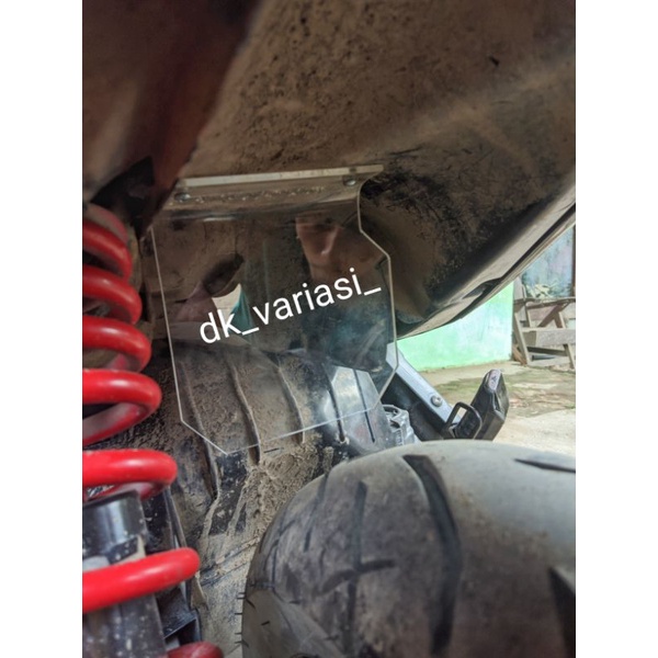 Mudflap mika akrilik Pelindung lumpur vario 110 karbu