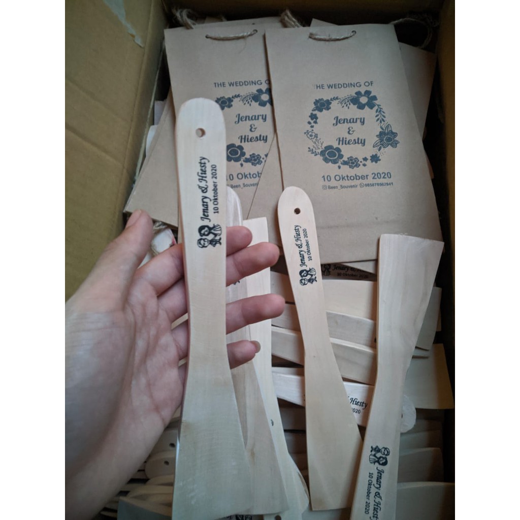 

Souvenir Solet Spatula Sodet Paperbag Tali Lucu Souvenir Pernikahan
