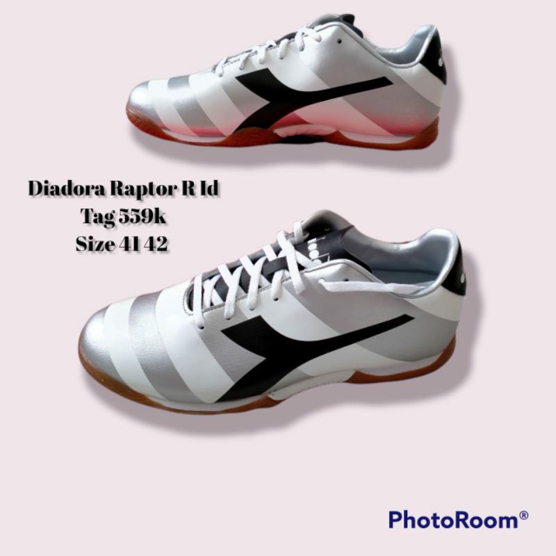 SEPATU DIADORA FUTSAL ORIGINAL DARI SPORT STATION