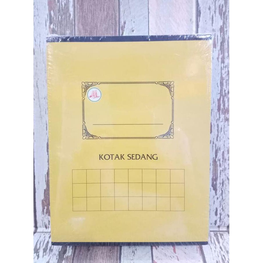 

Buku Kotak Sedang