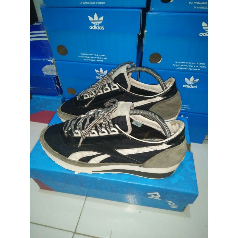 Reebok Aztec Black Second