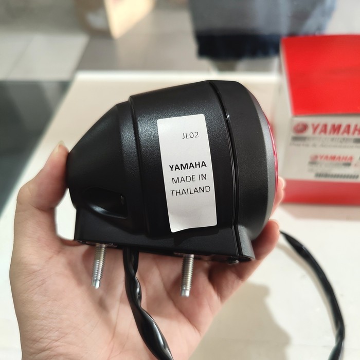 lampu belakang, stop, rem YAMAHA XSR 155 (B1V) asli yamaha