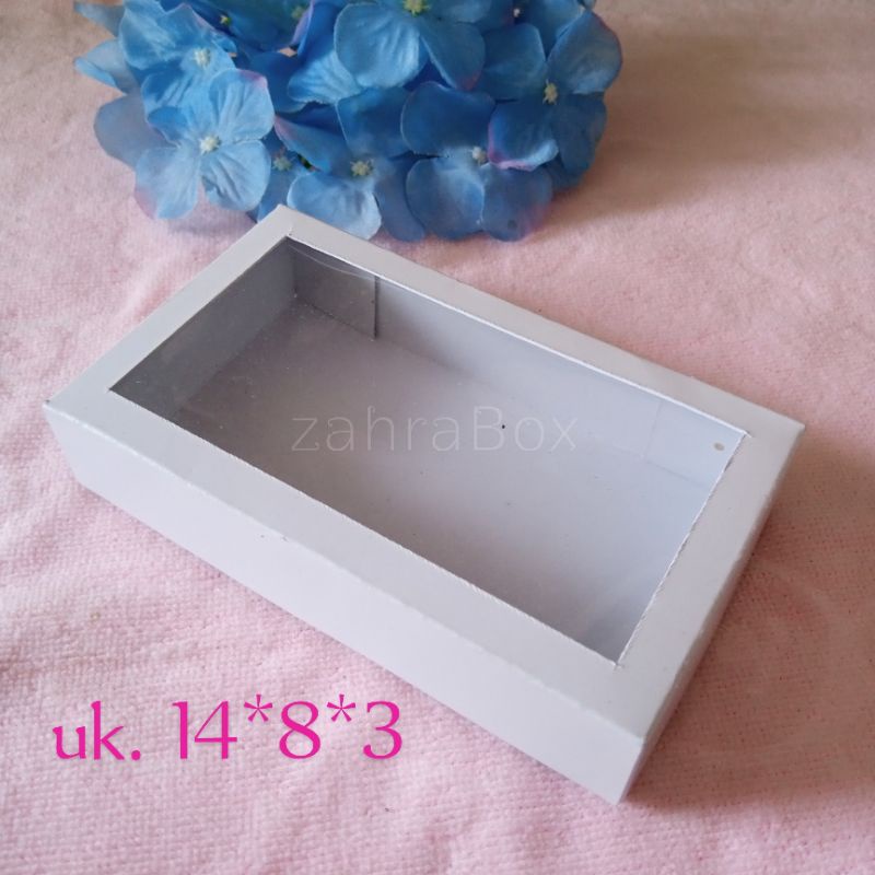 

paperbox custom/box packing souvernir 15x8x3/kotak isi 25pcs
