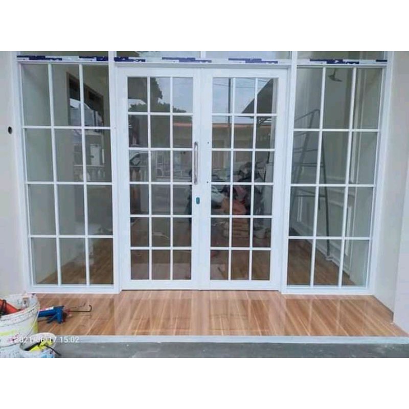 Kusen Aluminium Partisi Kaca Aluminium