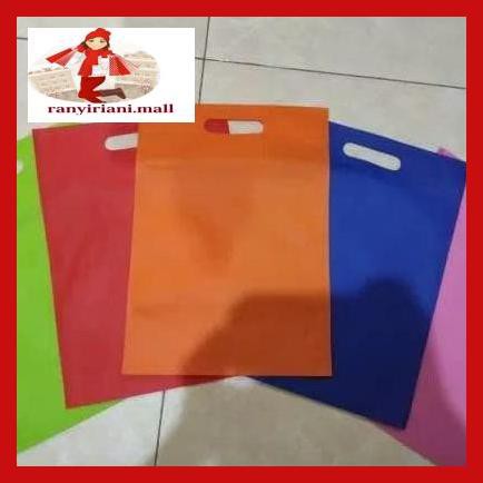 

E343Te6- Goodie Bag Oval 30X40 - Tas Kain - Spunbond Yuiu9O-