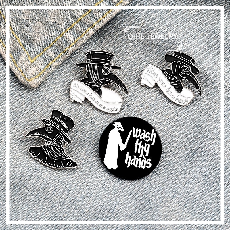 Bros Pin Enamel Desain Kartun Plague Doctor Beak Face Untuk Hadiah