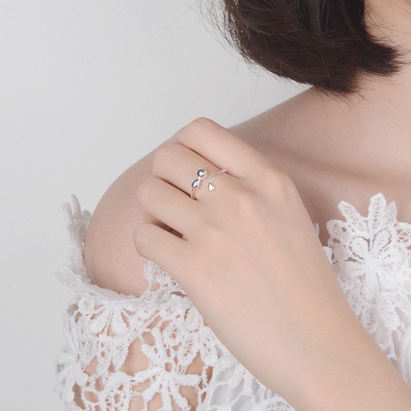 Cincin Wanita Bentuk Kucing Warna Silver Gaya Korea Anti Alergi Adjustable Untuk Pesta