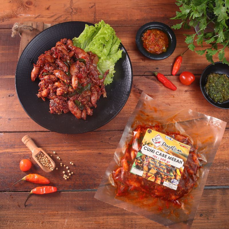 

Penyets.an Cumi Cabe Merah - Cumi Sambal Merah (pedas sedang) - 300gr