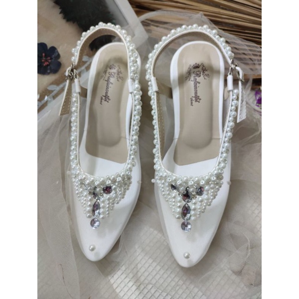 sepatu rafaizoutfit Clarisa putih tinggi 7cm tahu