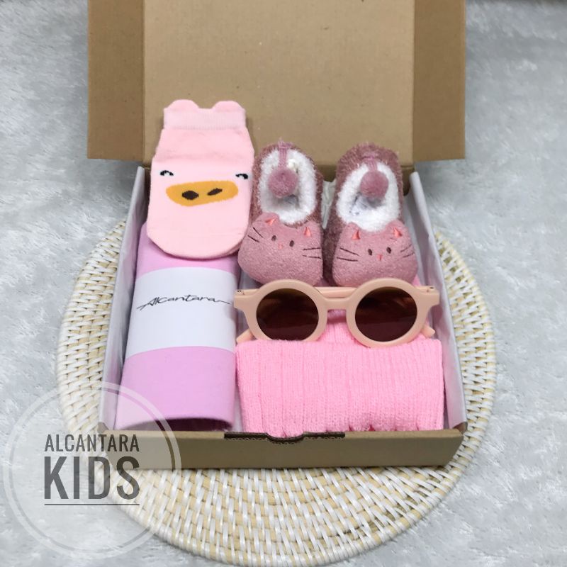 Hampers Baby Bayi Jumper Topi Kacamata Bayi Newborn Baby Gift Set Unisex Kado Lahiran Bayi Termurah