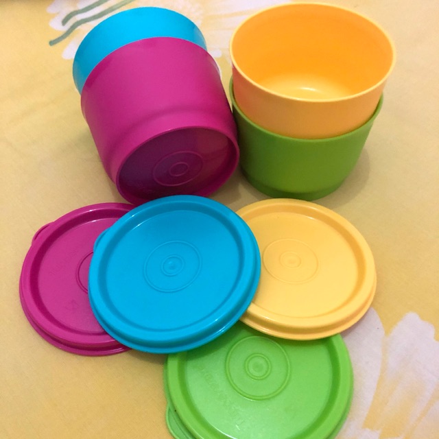 Tupperware kotak makan kecil