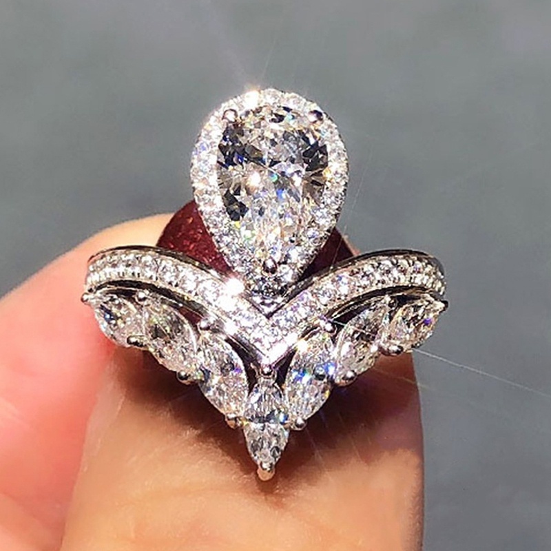 Cincin Berlian Bentuk Water Drop Pir Untuk Pesta Pernikahan