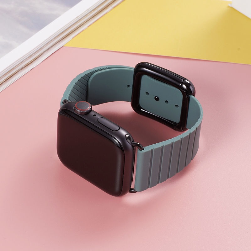 Magnetic Buckle Silicone Strap for iWatch Series 7 6 SE 5 4 3 2 44 mm 40mm 42mm 38mm Watchband Sport Watch Band