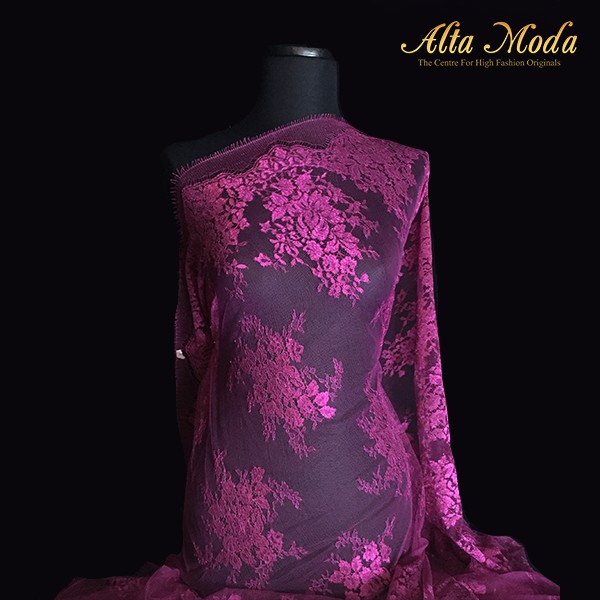 

Alta Moda Brokat Perancis Metallic Ungu Fanta Kebaya