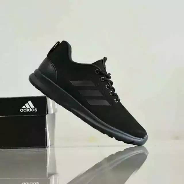 Sepatu adidas questar black