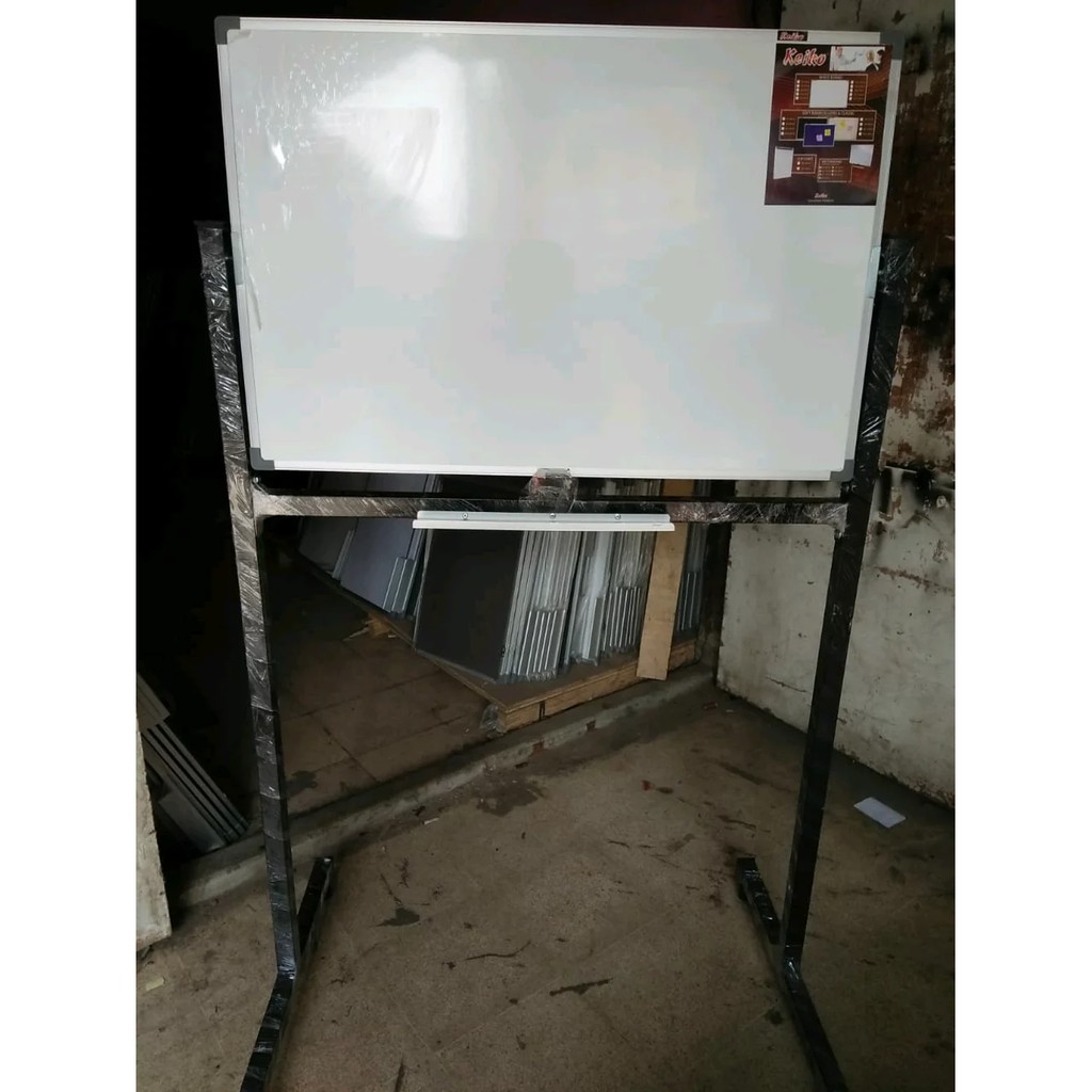 

Whiteboard Keiko Magnetic Single Face Stand Uk 60x90 Cm
