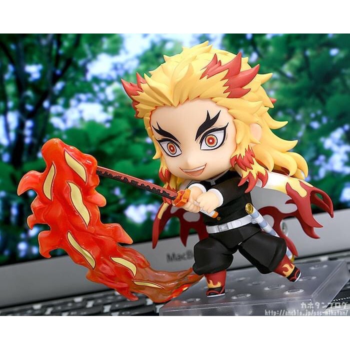 Nendoroid 1541 Kyojuro Rengoku Kimetsu No Yaiba