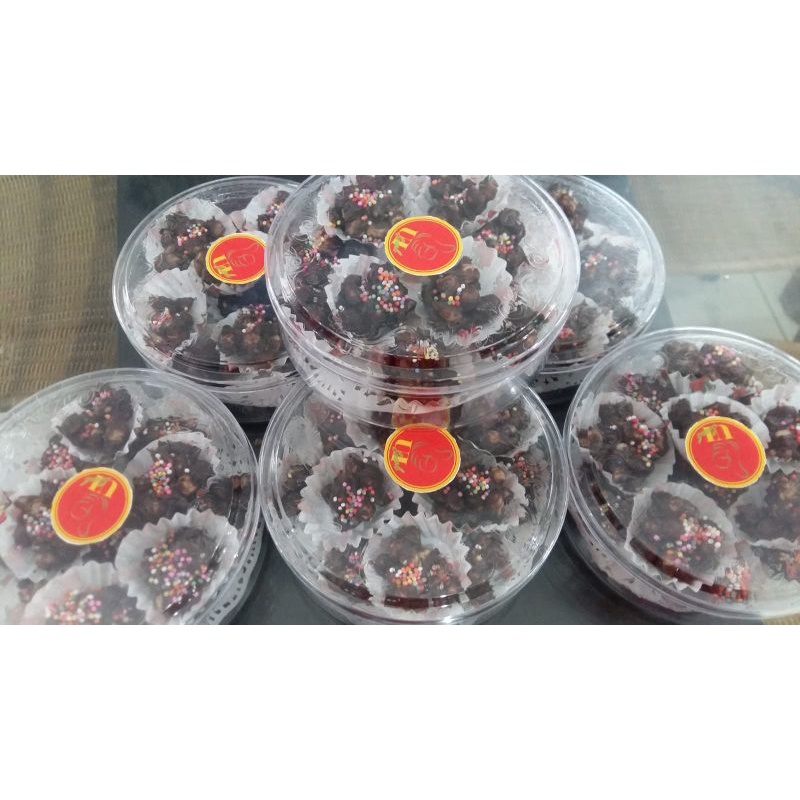 

snack kue kacang coklat tanpa pengawet