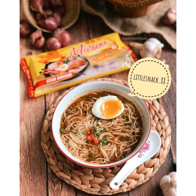 

MIE SOA BURUNG LAYANG TERBANG AYAM BAWANG BEST SELLER