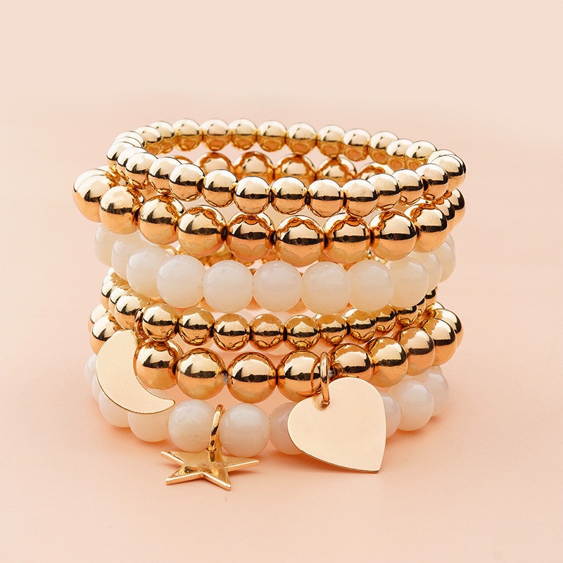 6pcs / Set Gelang Multilayer Liontin Manik-Manik Bulan Bintang Hati Bahan resin Warna Emas Untuk Wanita