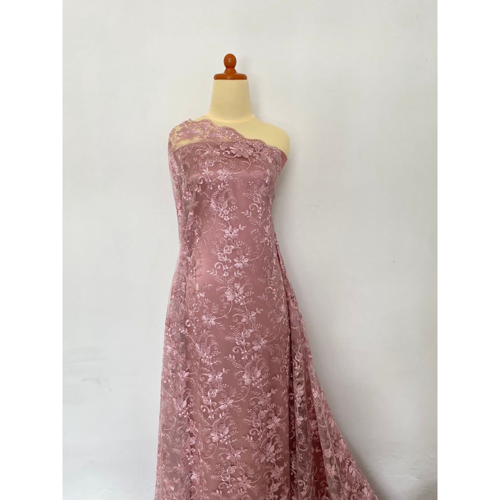 COMBO 1/2 Meter Brokat Tile Motif Lily + 1/2 Meter Furing Kain Satin Maxmara Silk Premium By Emerald Textile