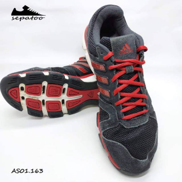 Sepatu branded original second/bekas adidas