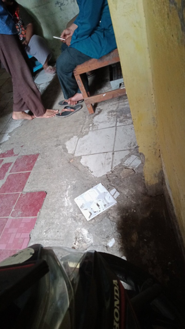 Sikat Wc Stainless + Tempat