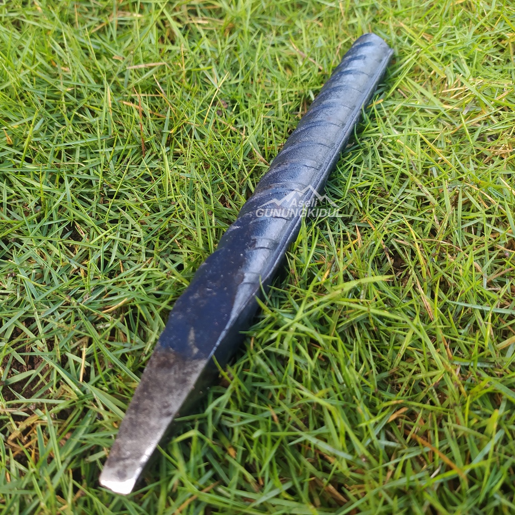 Betel 22 Alat Pembelah Batu