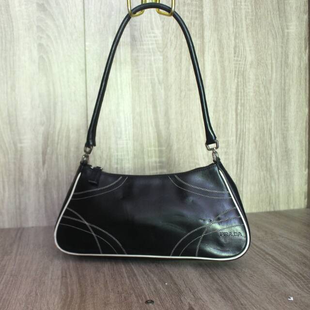 Tas PRADA Authentic Preloved Original Kulit Asli Second Branded