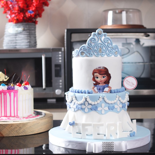 

Kue Ulang Tahun / Birthday Cake model Sofia / MOHON BACA KETERANGAN