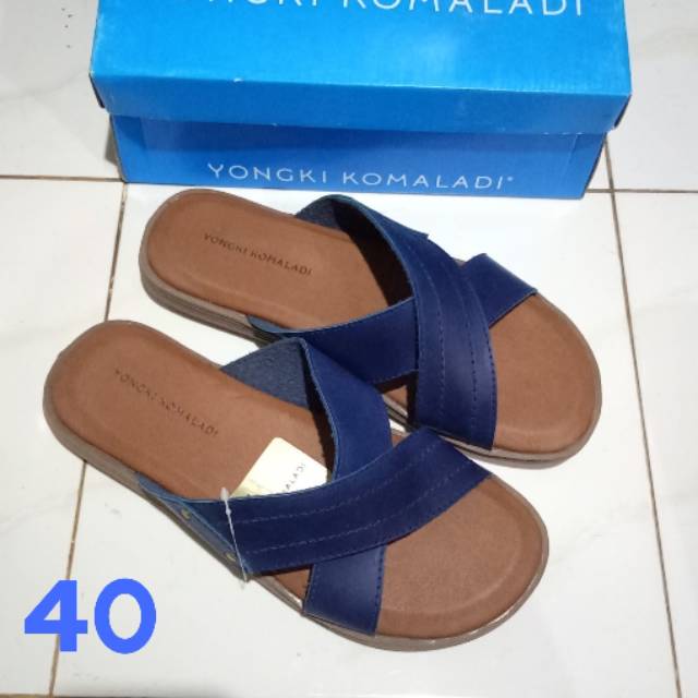 sandal yongki cowo size 40