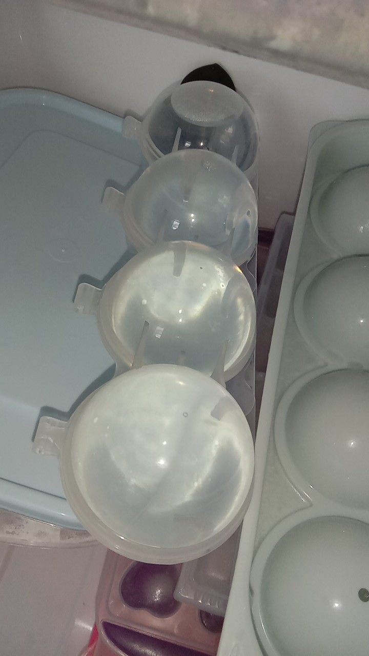1 Pc Cetakan Es Batu Bentuk Bola 4 Rongga Ukuran Besar 2.2 untuk Pesta Cocktail Whiskey