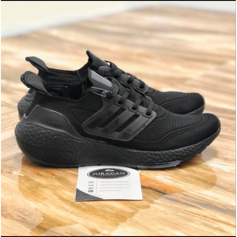 Adidas Ultra Boost 2021 &quot;Triple Black&quot;