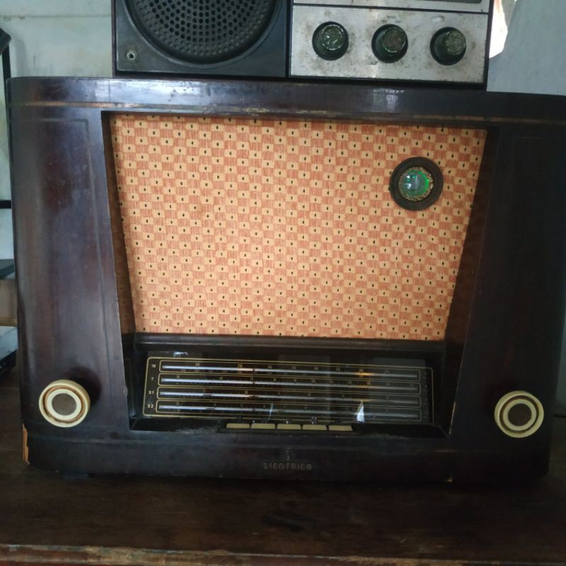 [SOLD] PESENAN radio tabung jadul vintage era 60an SIEGFRIED jerman