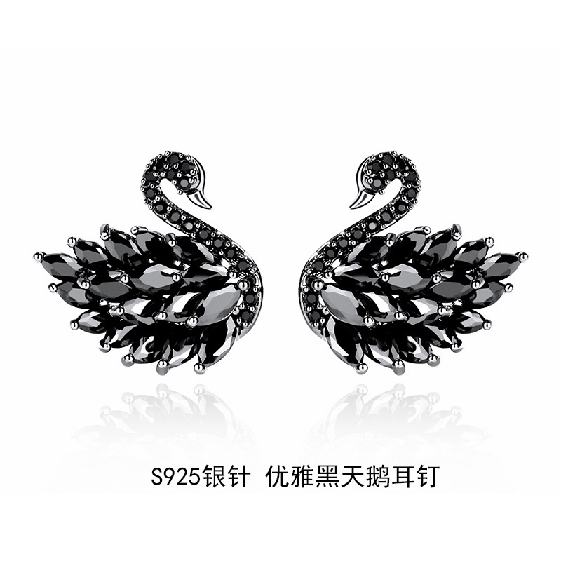 Anting Tusuk Gantung Sterling Silver 925 Desain Angsa Hitam Putih Hias Kristal / Mutiara Gaya Korea Untuk Wanita