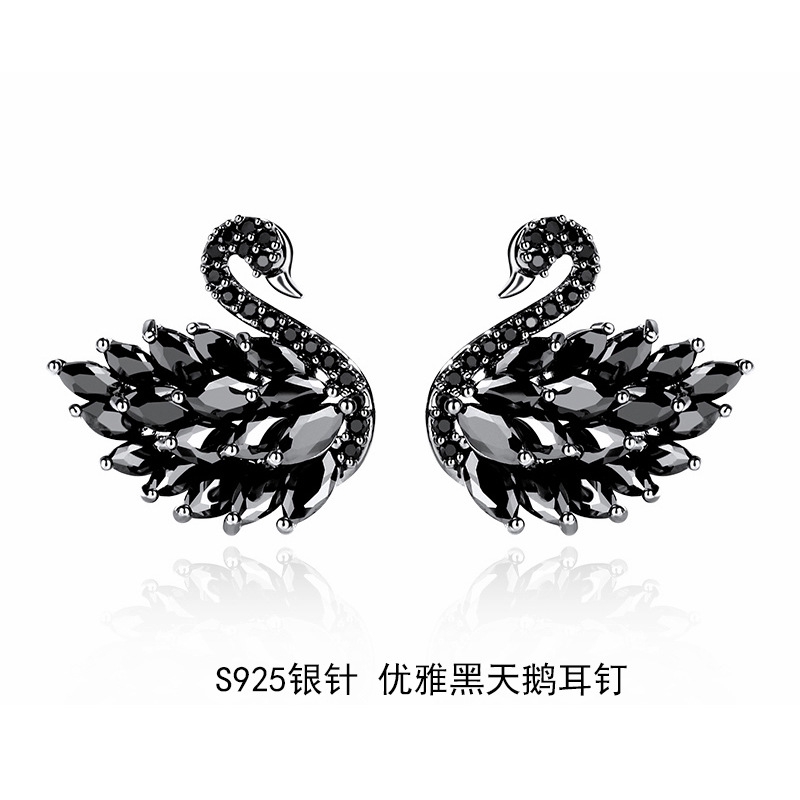 Anting Tusuk Gantung Sterling Silver 925 Desain Angsa Hitam Putih Hias Kristal / Mutiara Gaya Korea Untuk Wanita