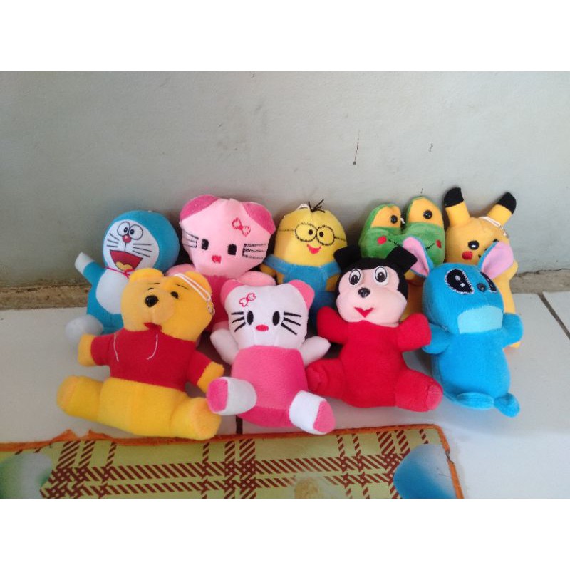 Boneka mini Tempelan kaca