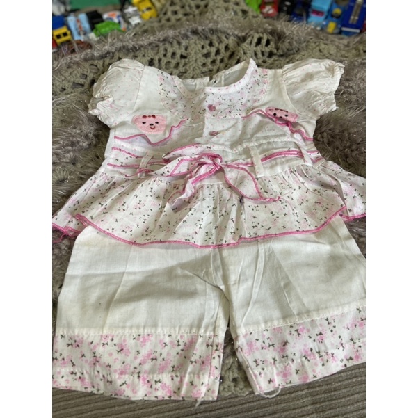 Baju bayi perempuan 3-6 bulan