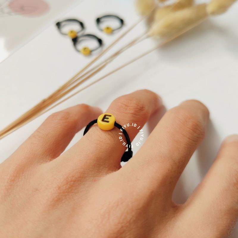 CINCIN INISIAL HURUF WARNA KUNING / CINCIN TALI HURUF ALPHABET