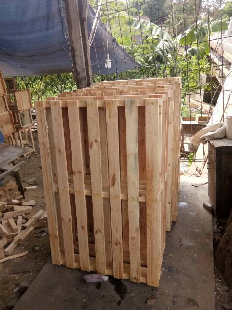 PALET KAYU TATAKAN TEMPAT TIDUR 120X100X12 SUDAH VERNIS