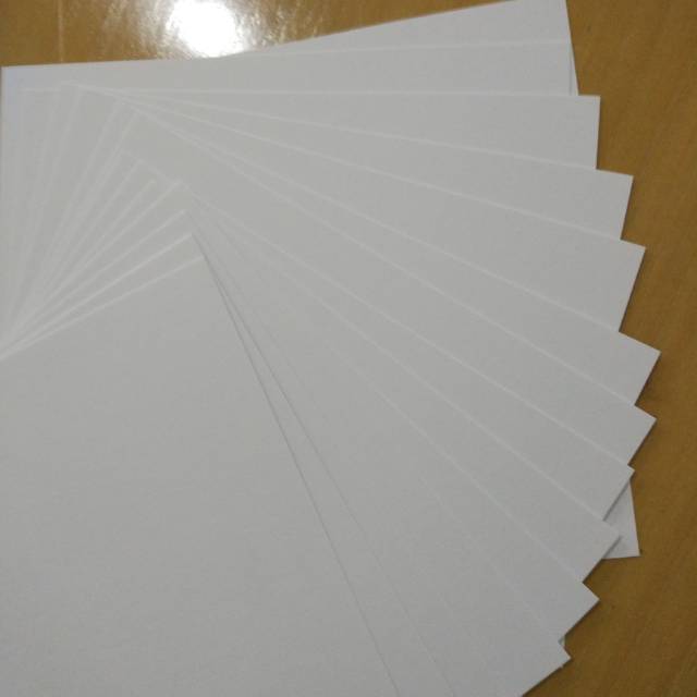 

Kertas brief card/BC putih 160 gsm f4 isi 50 lembar